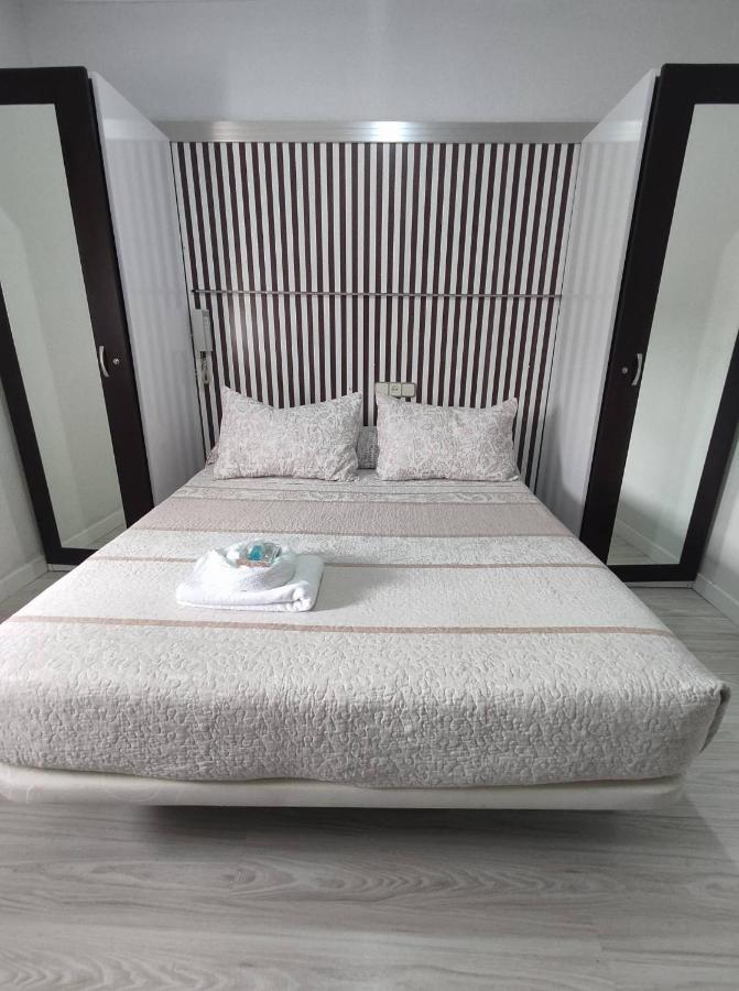 Hostal Fuente Del Pino Jumilla Kültér fotó
